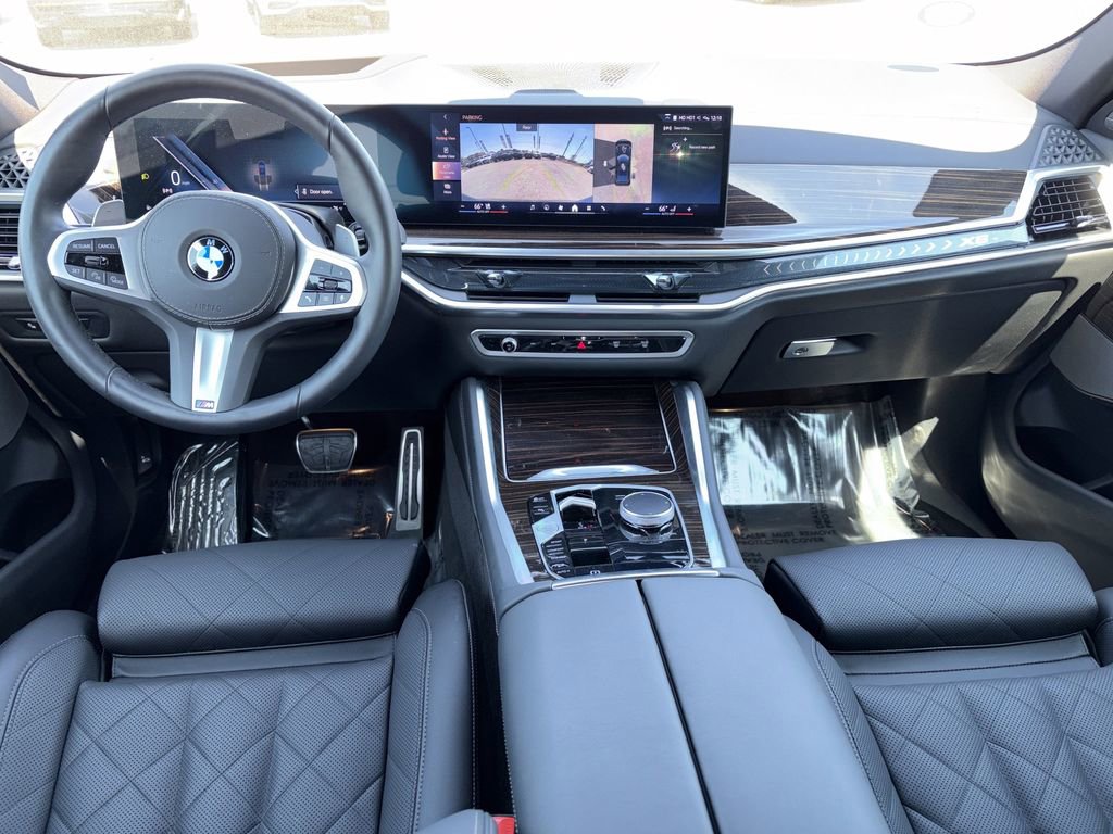 Used 2026 BMW X6 xDrive40i AWD/4WD image 14