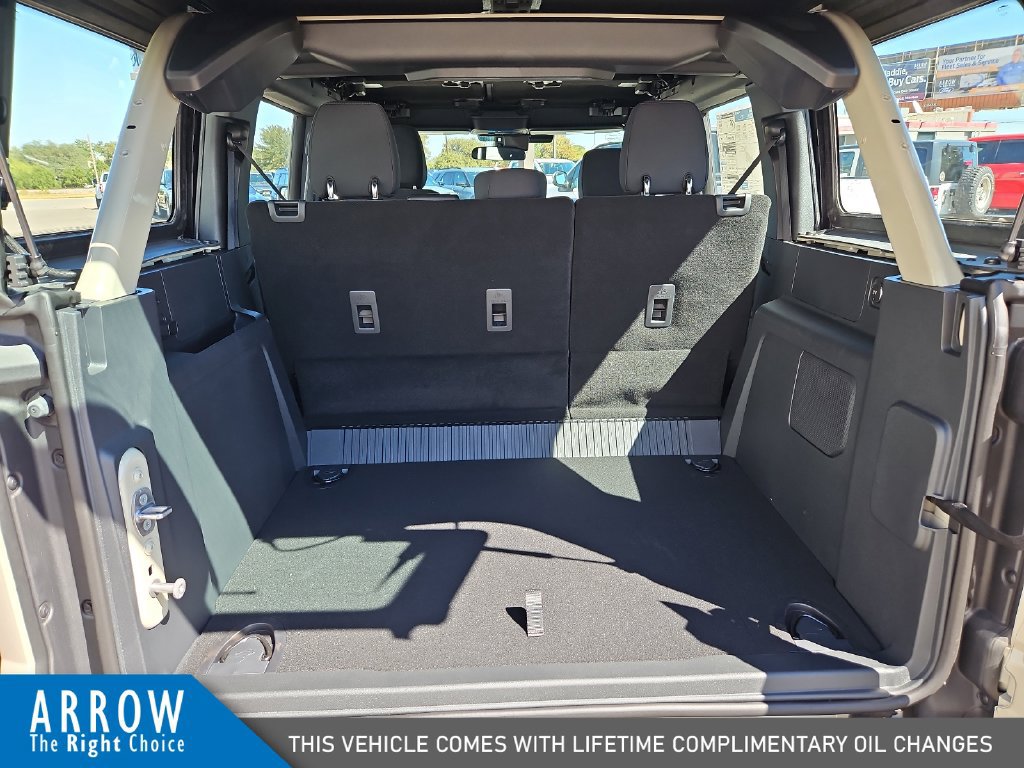 New 2026 Ford Bronco 4-Door AWD/4WD image 18