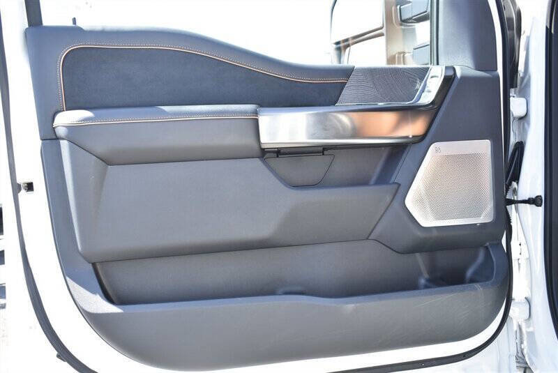 Used 2024 Ford F350 Platinum image 12