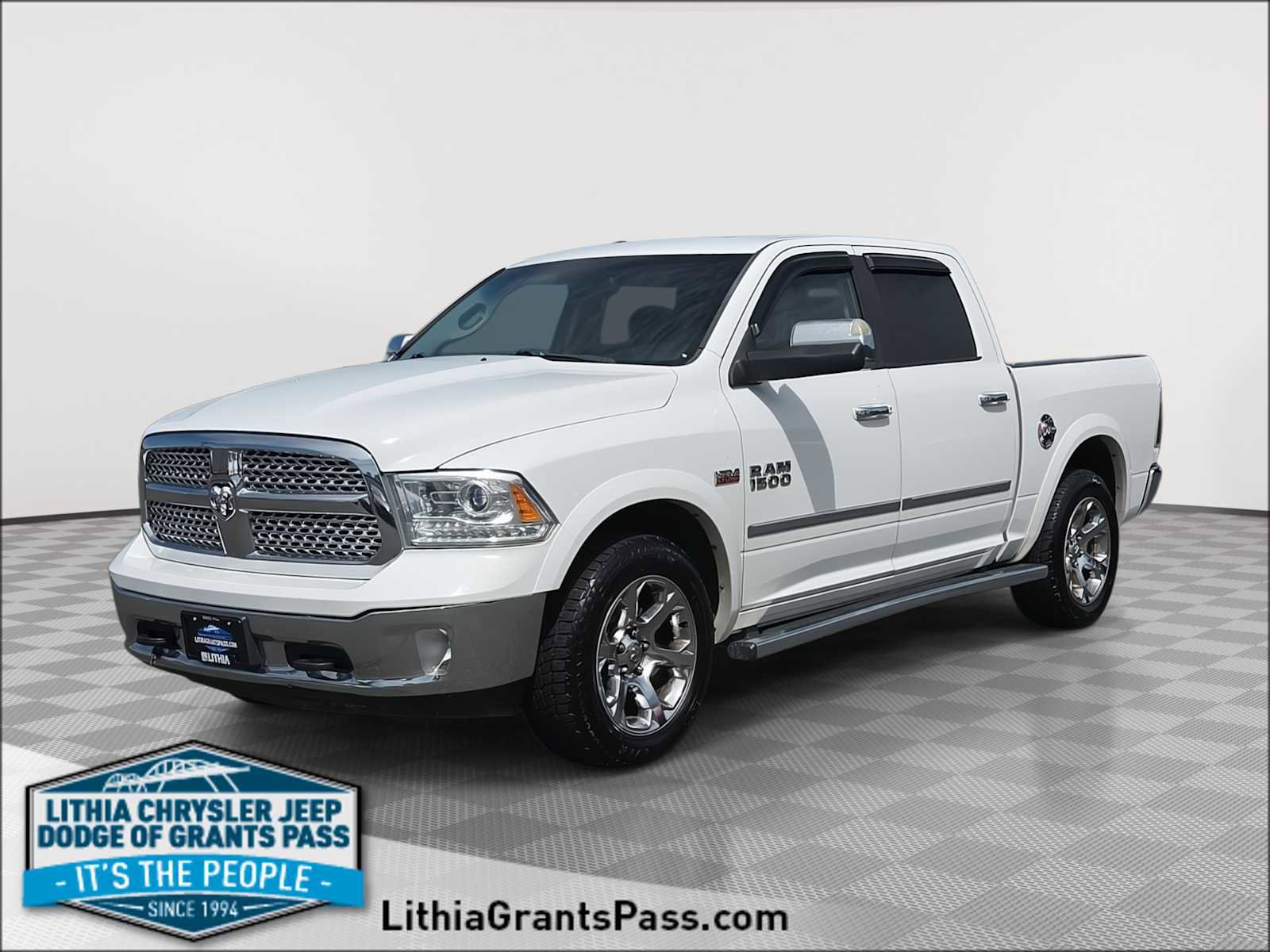Used 2013 RAM 1500 Laramie w/ Convenience Group AWD/4WD image 1