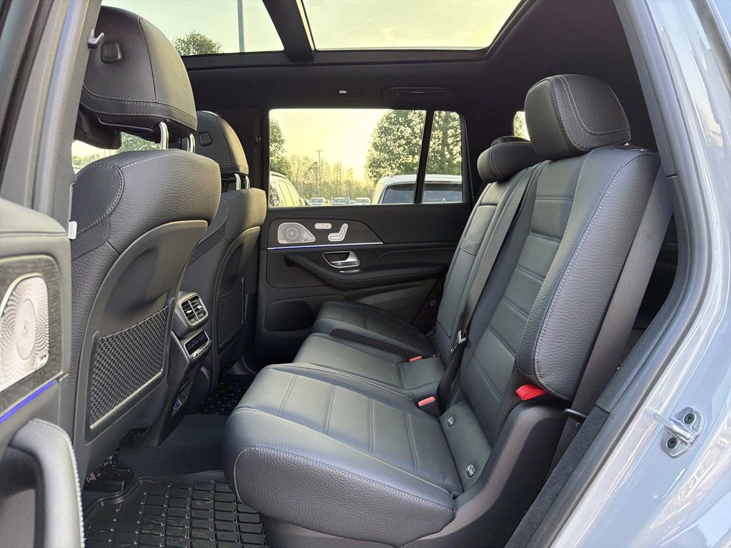 New 2026 Mercedes-Benz GLS 580 4MATIC image 13