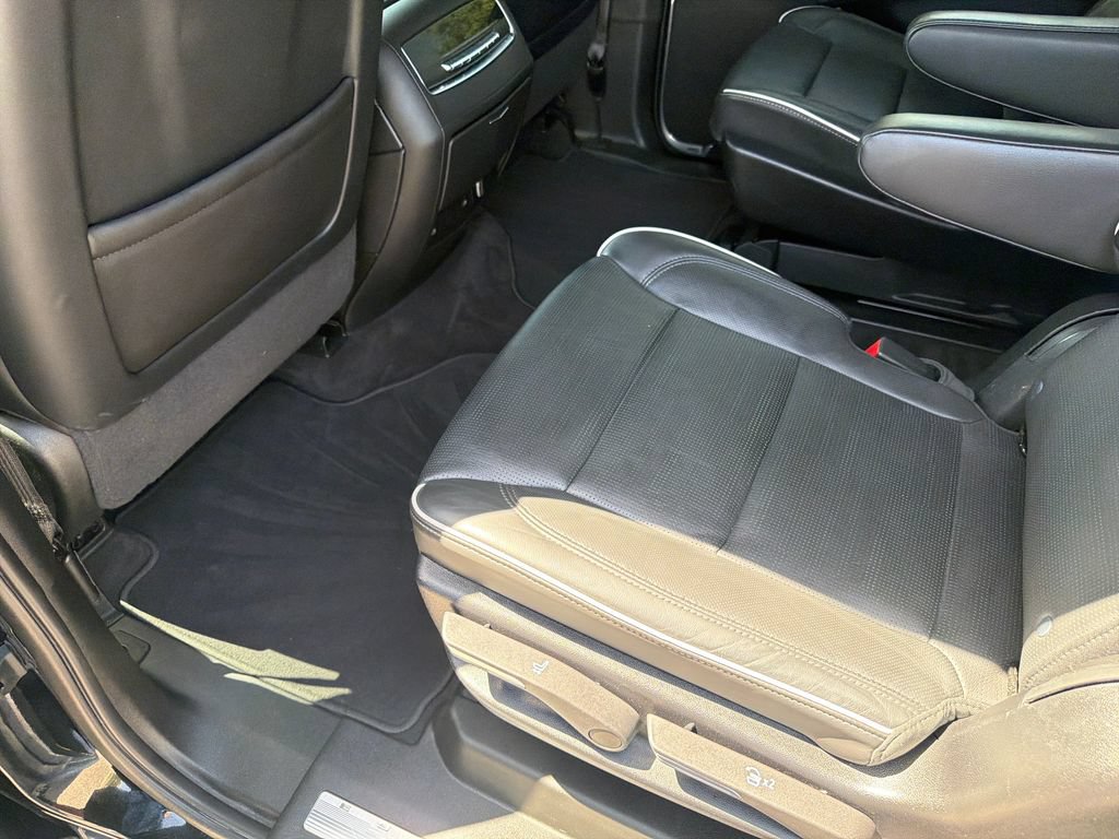Used 2022 Cadillac Escalade ESV Premium Luxury AWD/4WD image 36