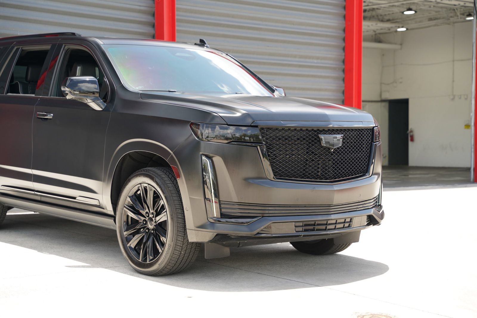 Used 2023 Cadillac Escalade Sport Platinum RWD image 7