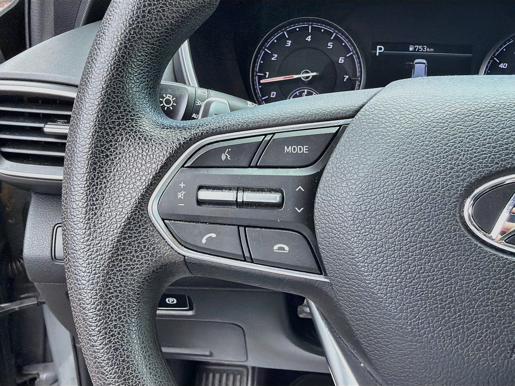 Used 2021 Hyundai Santa Fe SE AWD/4WD image 34