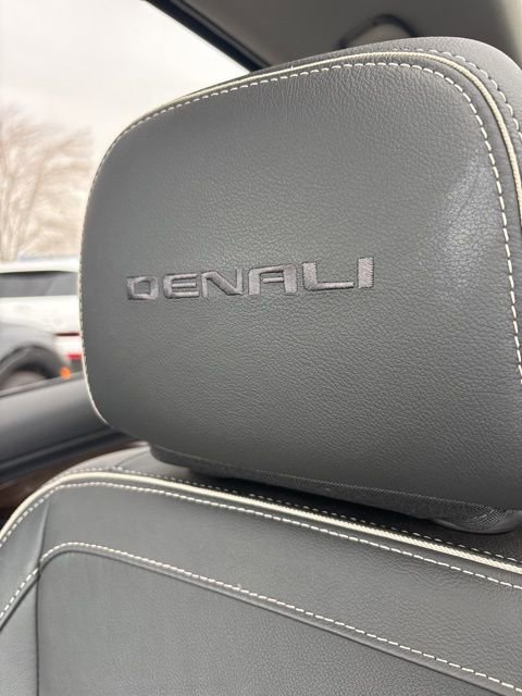 Used 2019 GMC Terrain Denali w/ Comfort Package AWD/4WD image 27