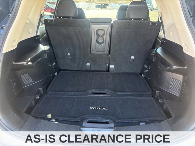 Used 2020 Nissan Rogue SV FWD image 18