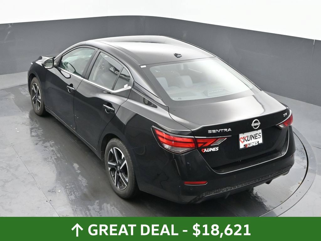 Used 2024 Nissan Sentra SV FWD image 31