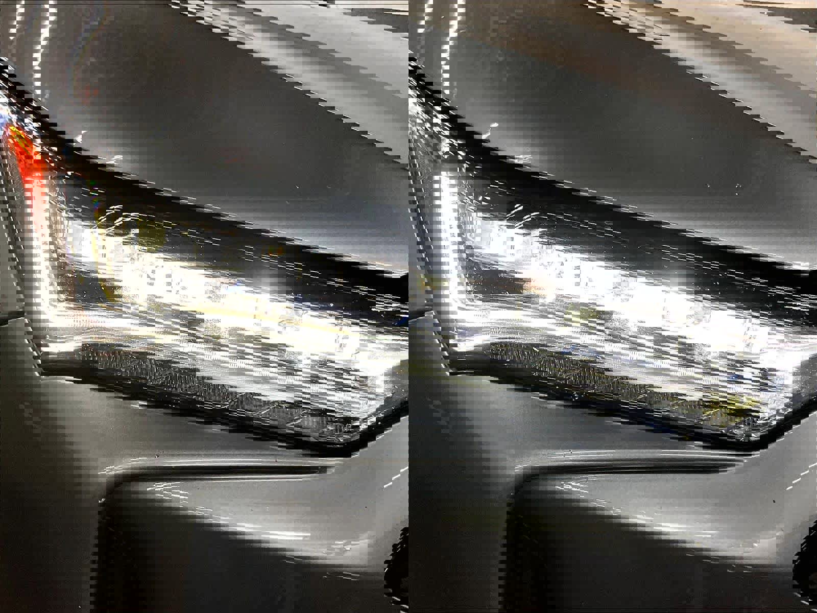 Used 2023 Acura MDX A-Spec image 32