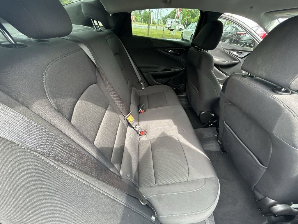 Used 2022 Chevrolet Malibu LS FWD image 21