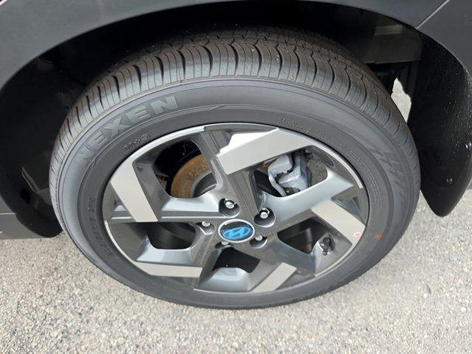 New 2026 Hyundai Venue SEL FWD image 8