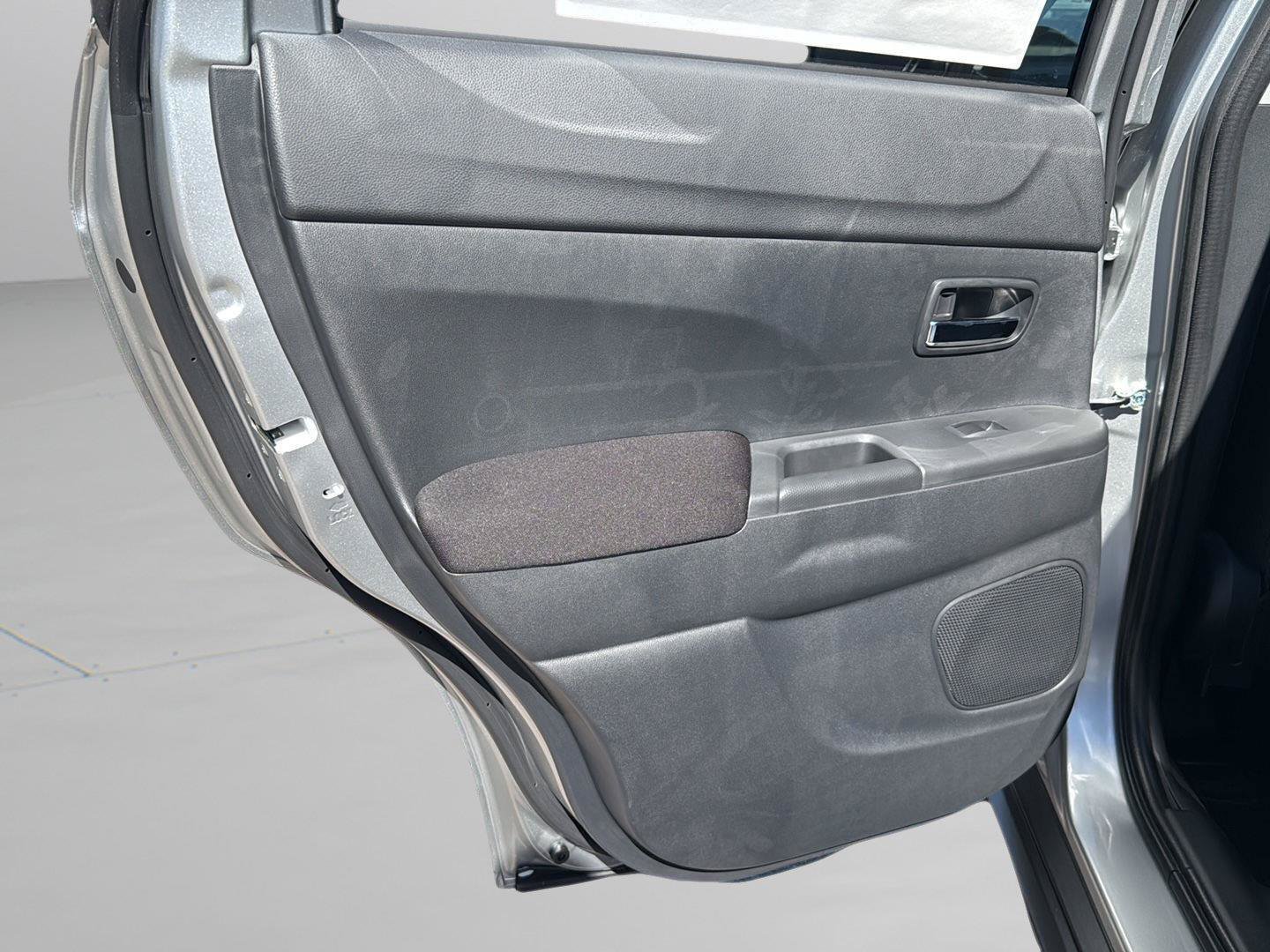 New 2027 Mitsubishi Outlander Sport FWD image 25