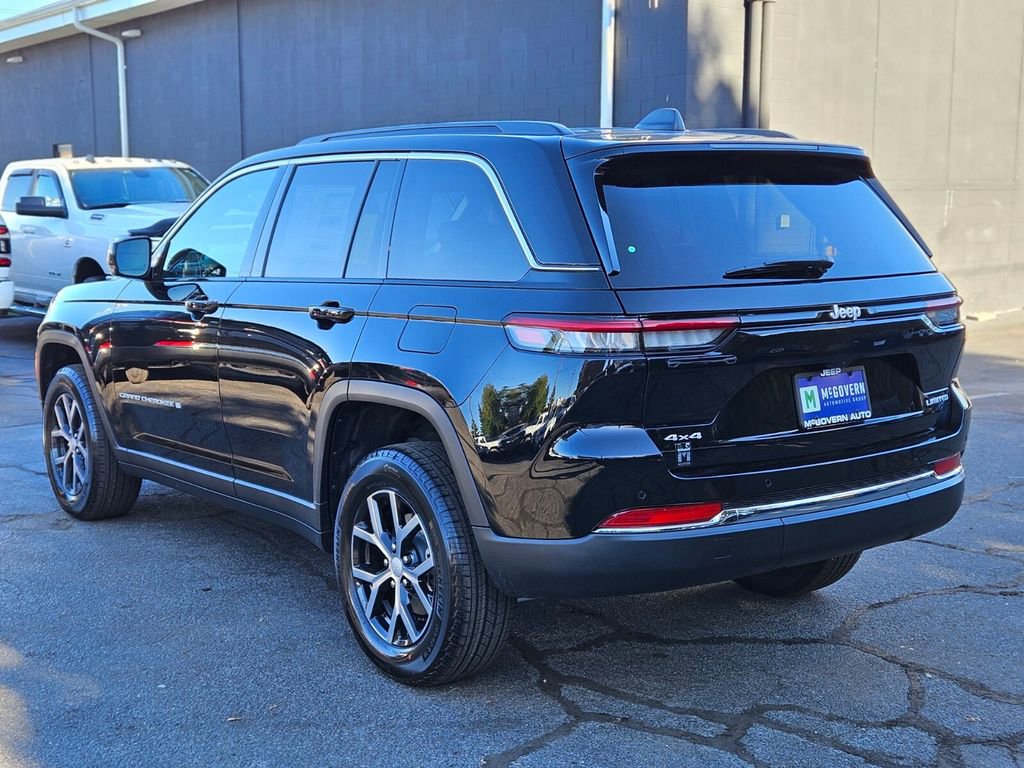 New 2025 Jeep Grand Cherokee Limited image 3