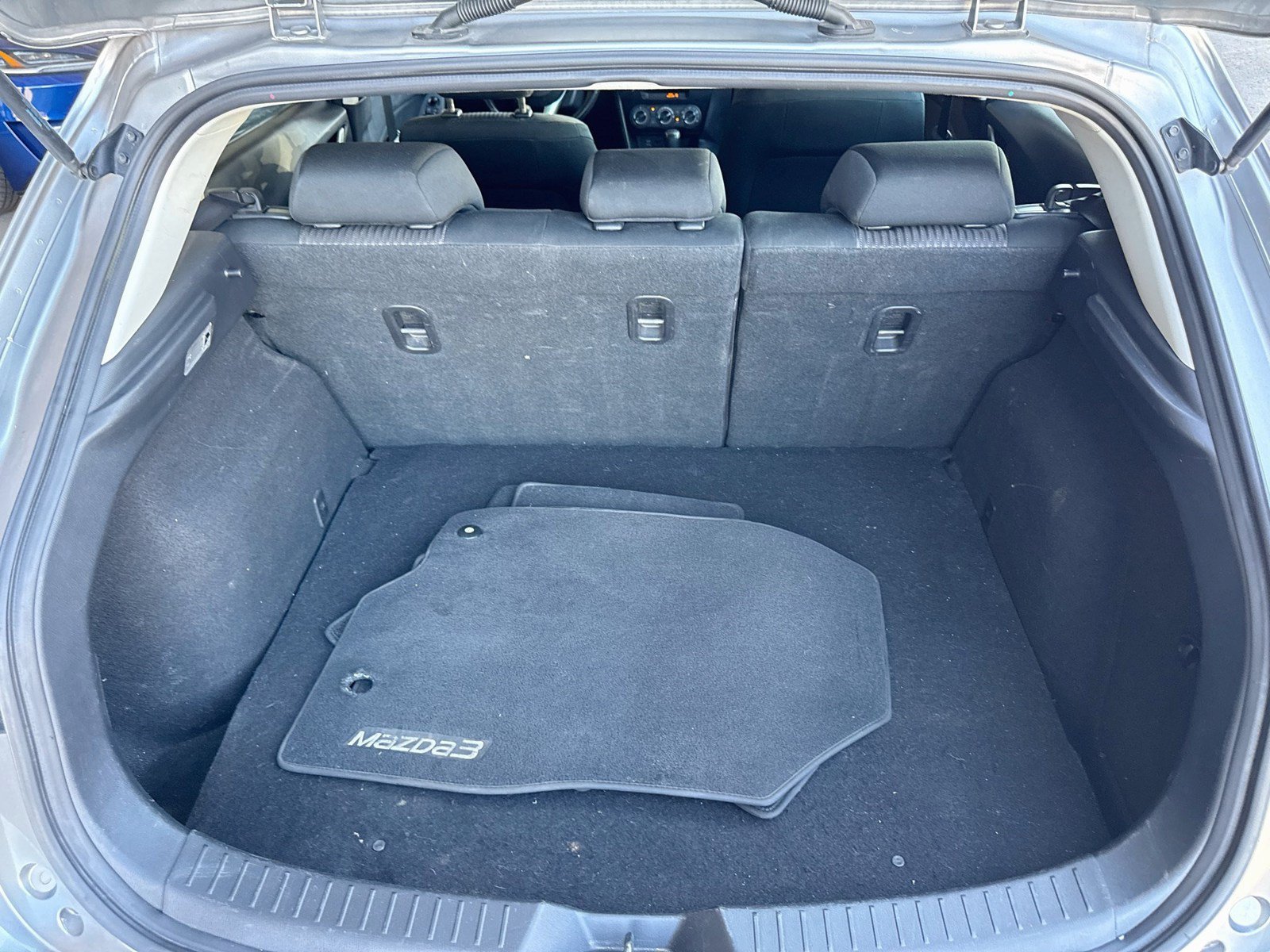 Used 2015 MAZDA MAZDA3 i Touring FWD image 15