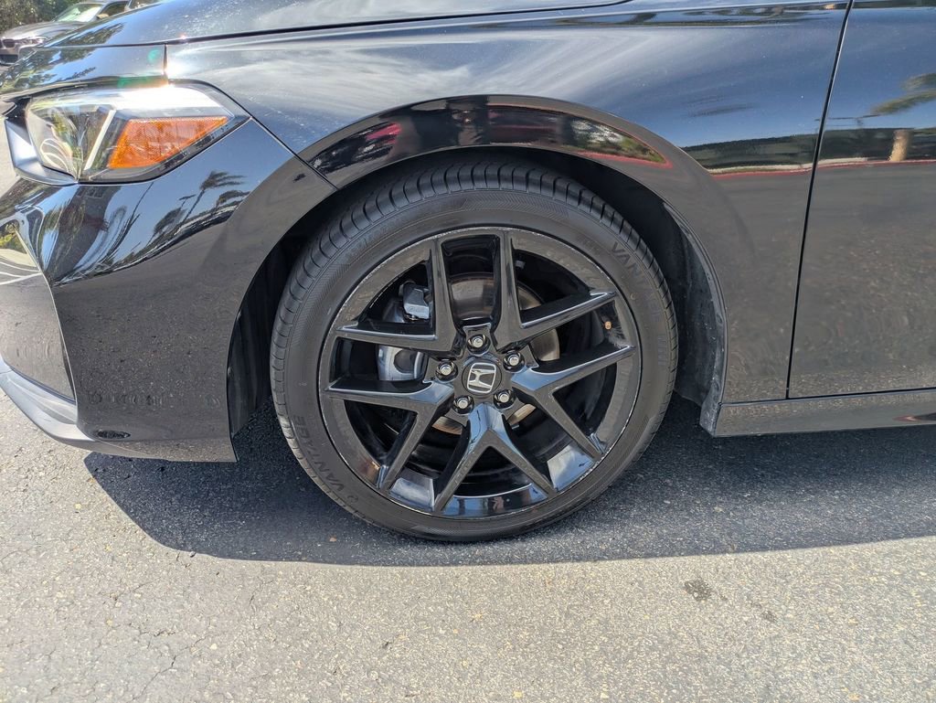 Used 2025 Honda Civic Sport image 13
