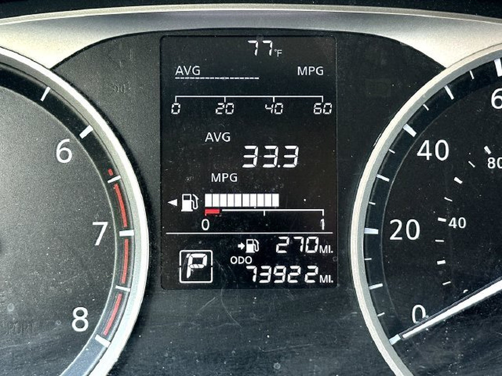 Used 2025 Nissan Versa S FWD image 24