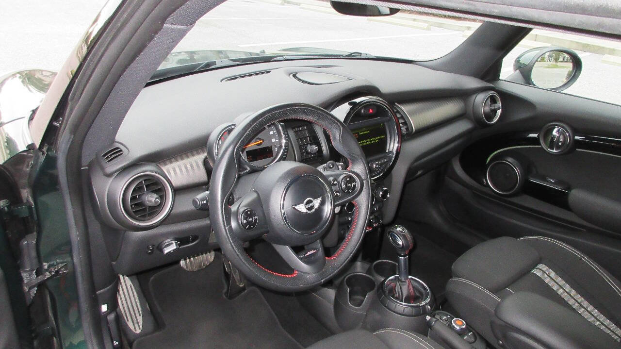 Used 2015 MINI Cooper S FWD image 10