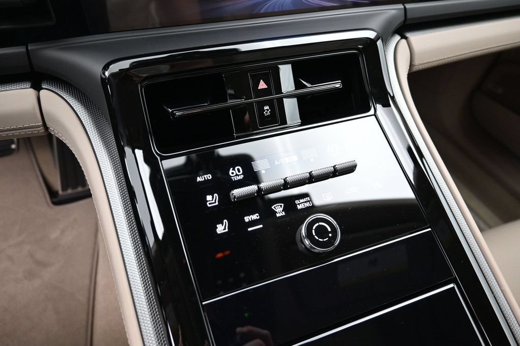 New 2026 Porsche Panamera 4 AWD/4WD image 16