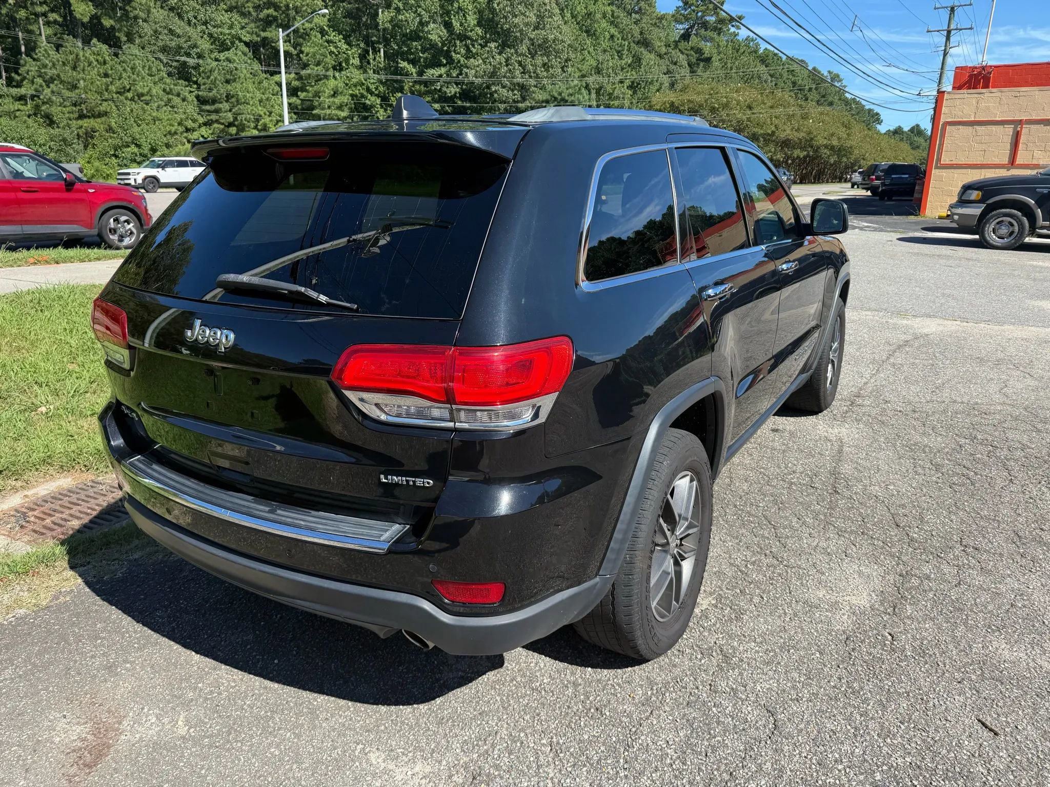 Used 2018 Jeep Grand Cherokee Limited image 4