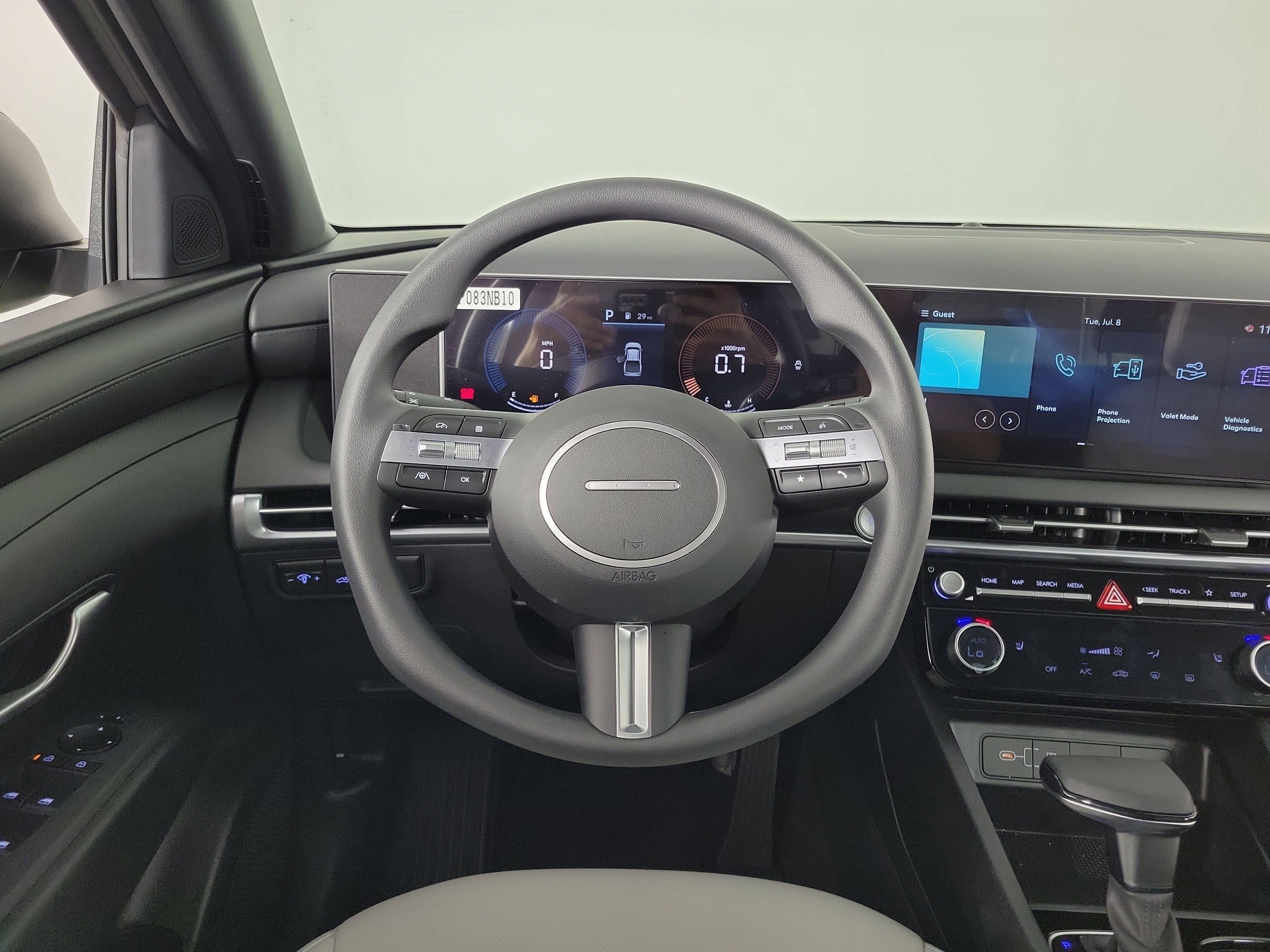 New 2025 Hyundai Santa Cruz SEL image 11