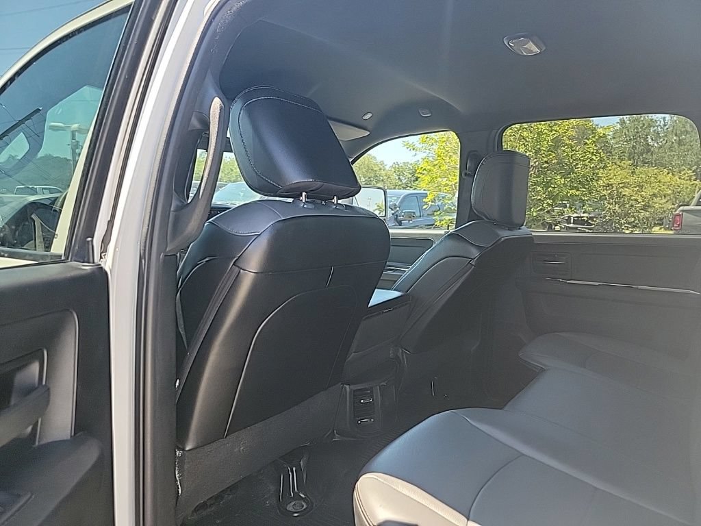 Used 2024 RAM 3500 Tradesman w/ Chrome Appearance Group AWD/4WD image 10