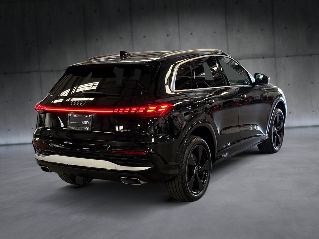 Certified 2025 Audi Q5 Premium w/ Premium Plus AWD/4WD image 5