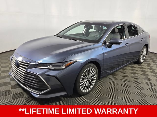 Used 2021 Toyota Avalon Limited w/ Advanced Safety Package FWD image 3
