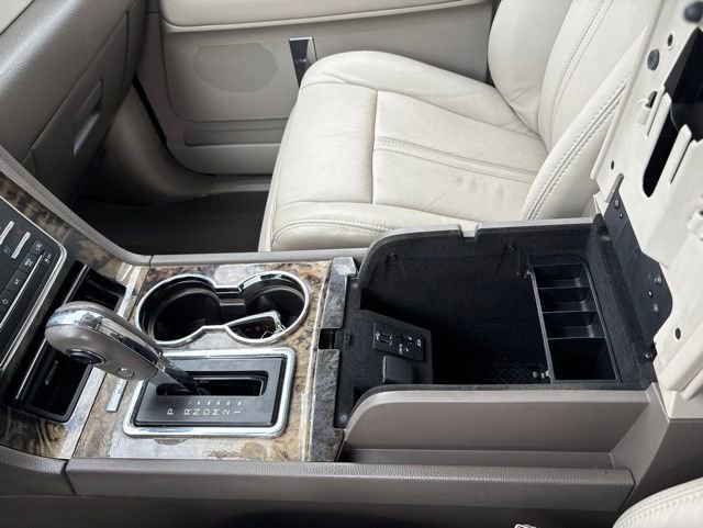 Used 2015 Lincoln Navigator L 2WD image 13
