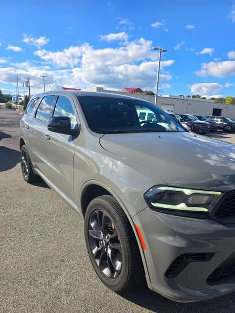 Used 2025 Dodge Durango GT AWD/4WD image 3