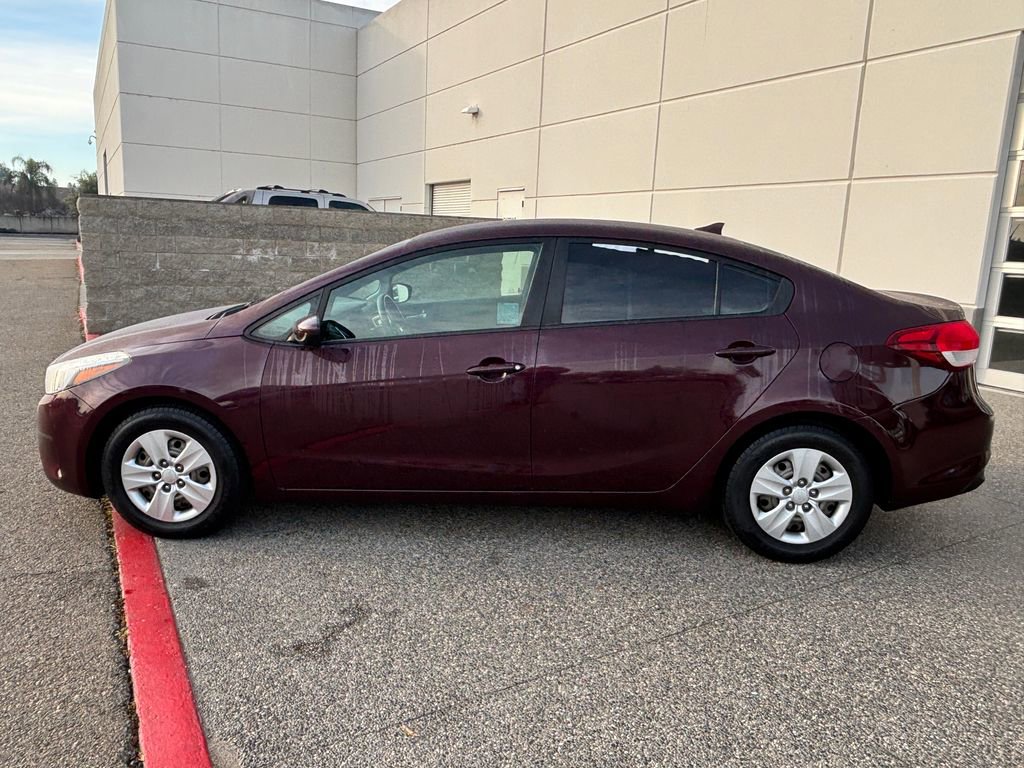 Used 2018 Kia Forte LX w/ LX Rear Camera Package image 8