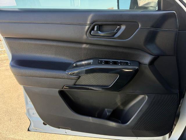 Certified 2024 Nissan Pathfinder SV w/ SV Premium Package FWD image 20