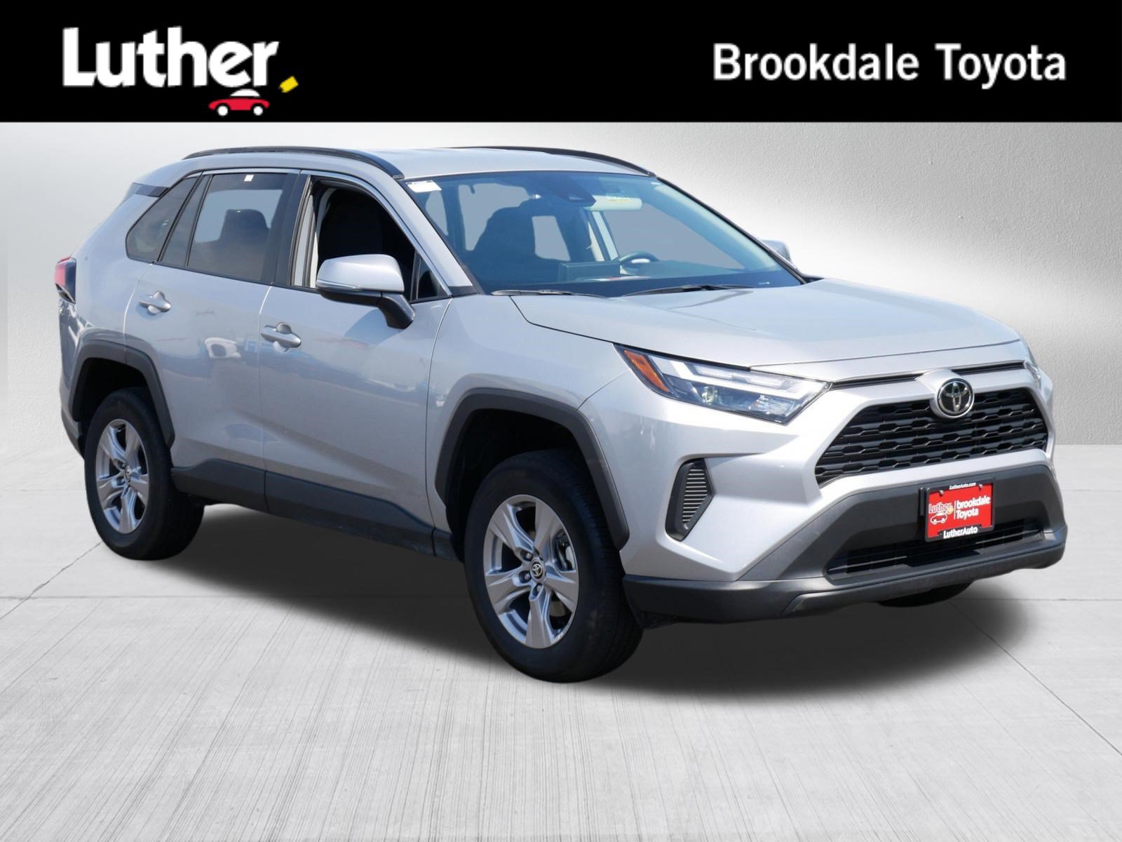 Certified 2025 Toyota RAV4 XLE AWD/4WD image 1