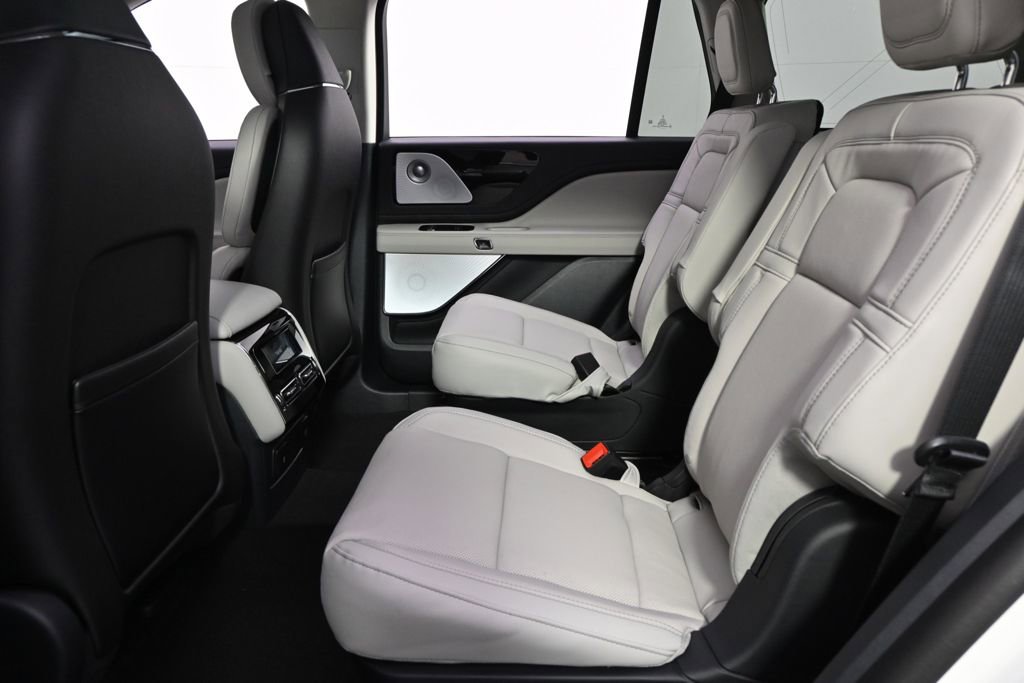 New 2026 Lincoln Aviator Reserve AWD/4WD image 22
