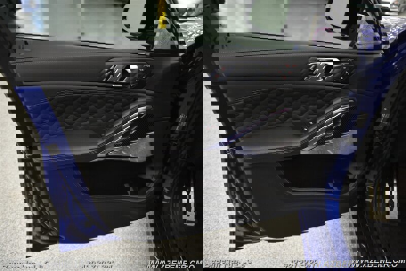 Used 2025 BMW X6 M Competition w/ Executive Package image 38