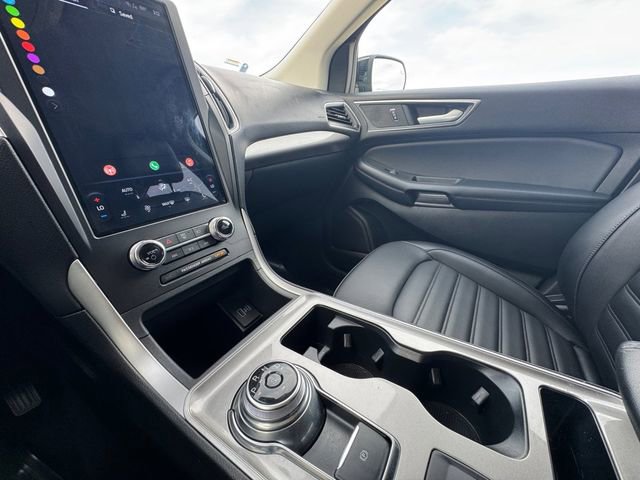 Used 2024 Ford Edge SEL image 9