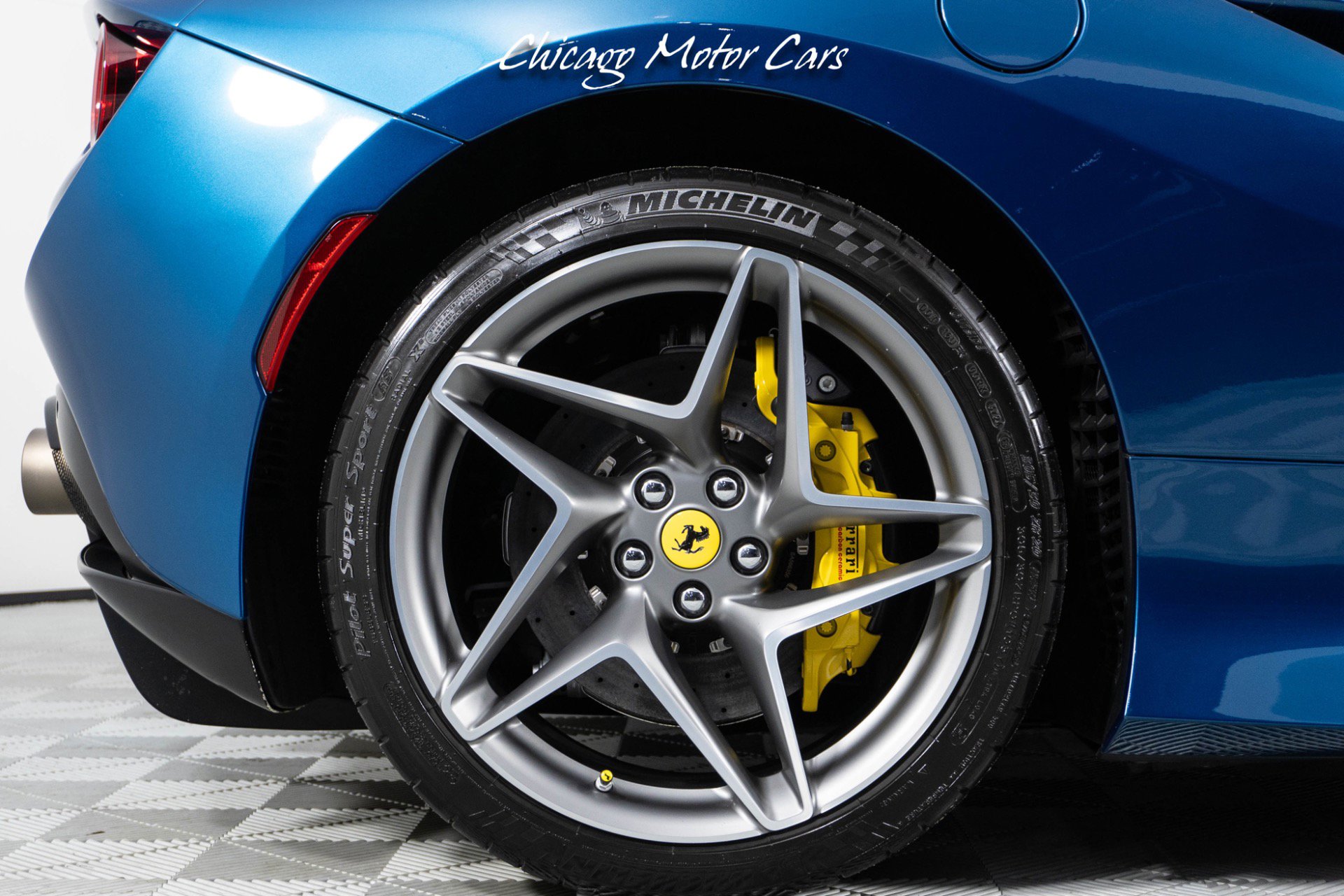 Used 2021 Ferrari F8 Tributo image 10