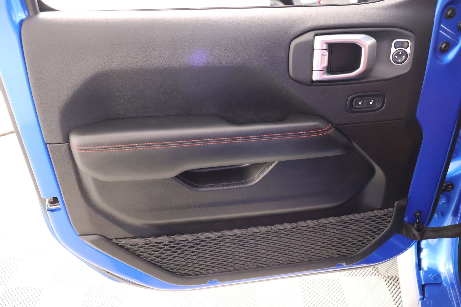 Used 2024 Jeep Wrangler Rubicon 392 image 16