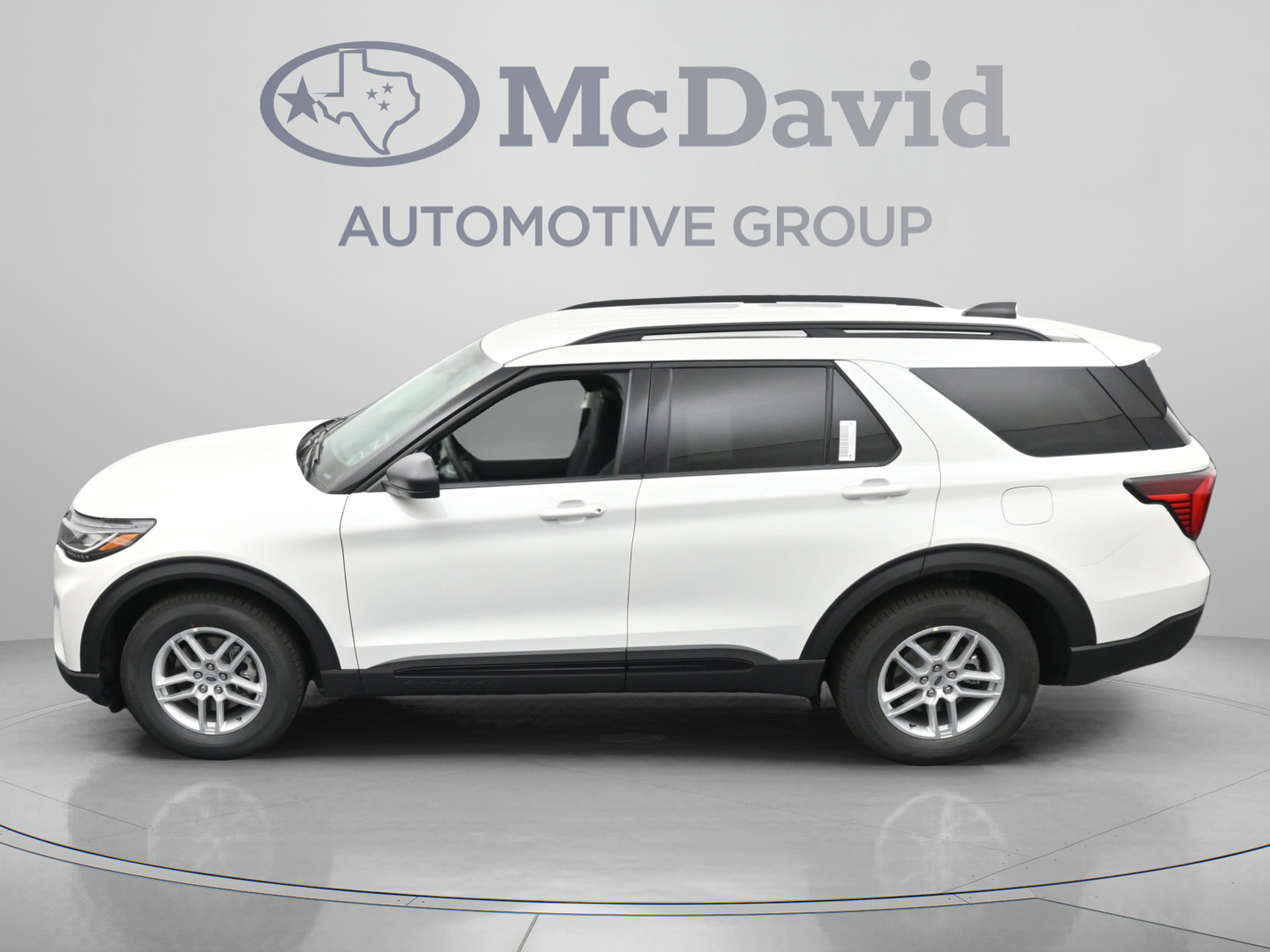 New 2026 Ford Explorer Active RWD image 21