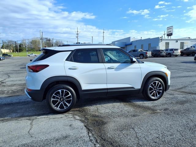 Used 2025 Chevrolet TrailBlazer LT FWD image 15