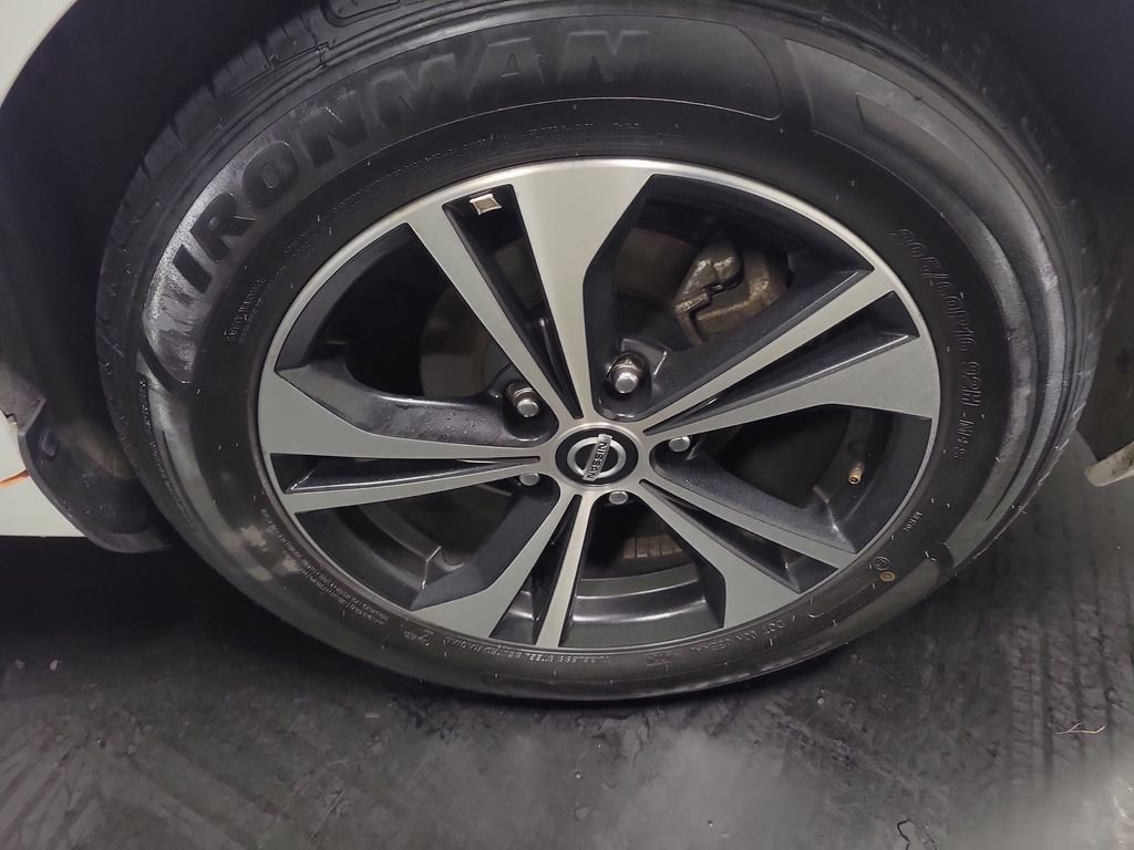 Used 2023 Nissan Sentra SV image 10