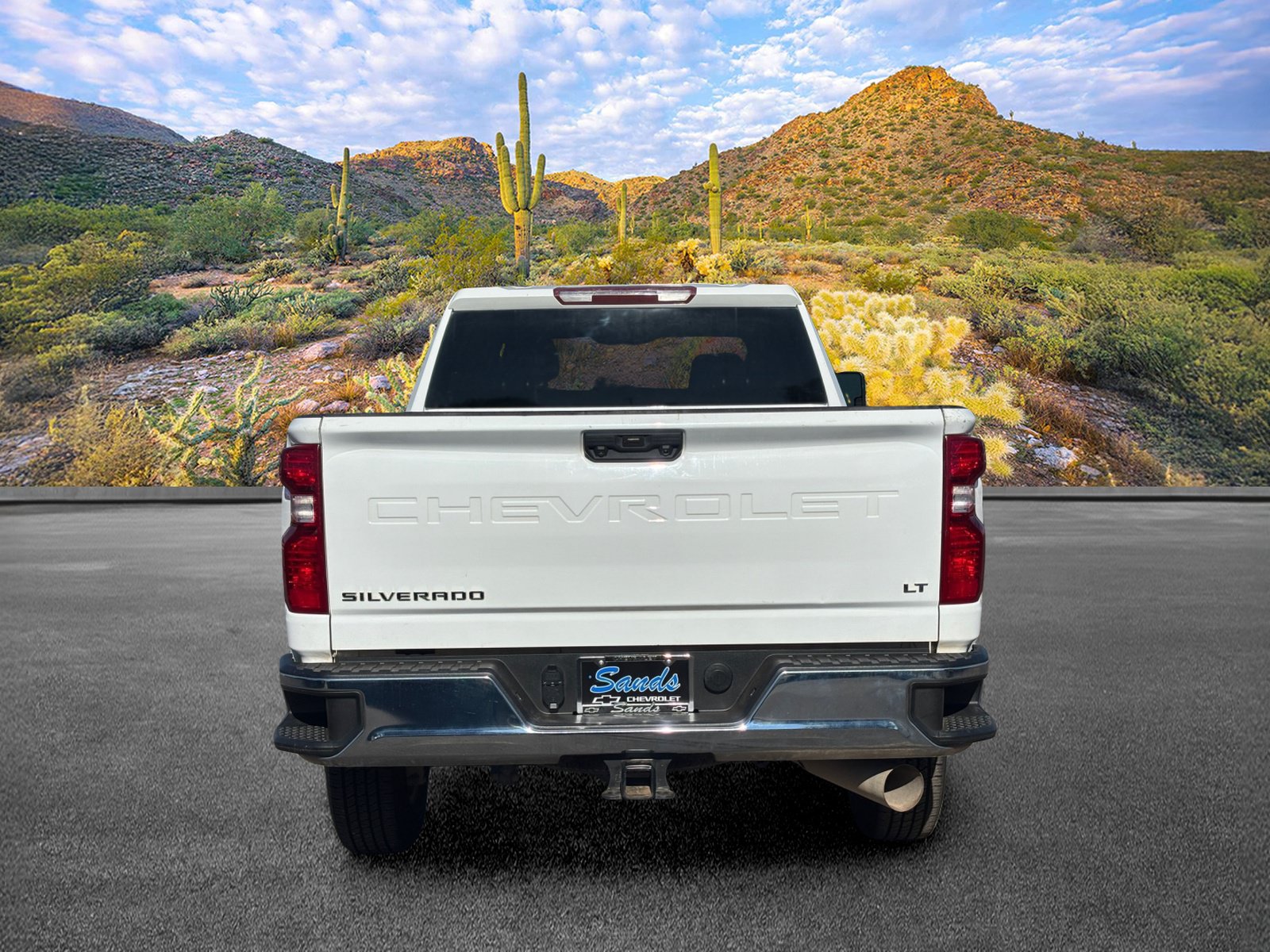 Used 2025 Chevrolet Silverado 2500 LT w/ Convenience Package AWD/4WD image 5