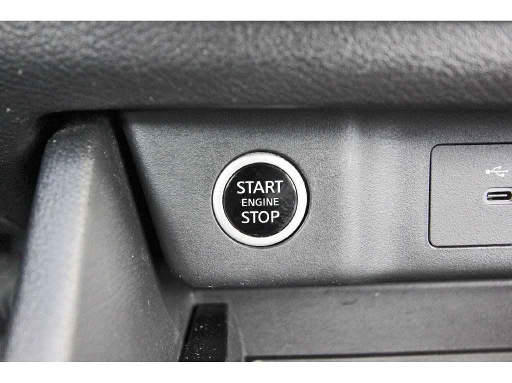 Used 2023 Nissan Rogue S FWD image 30