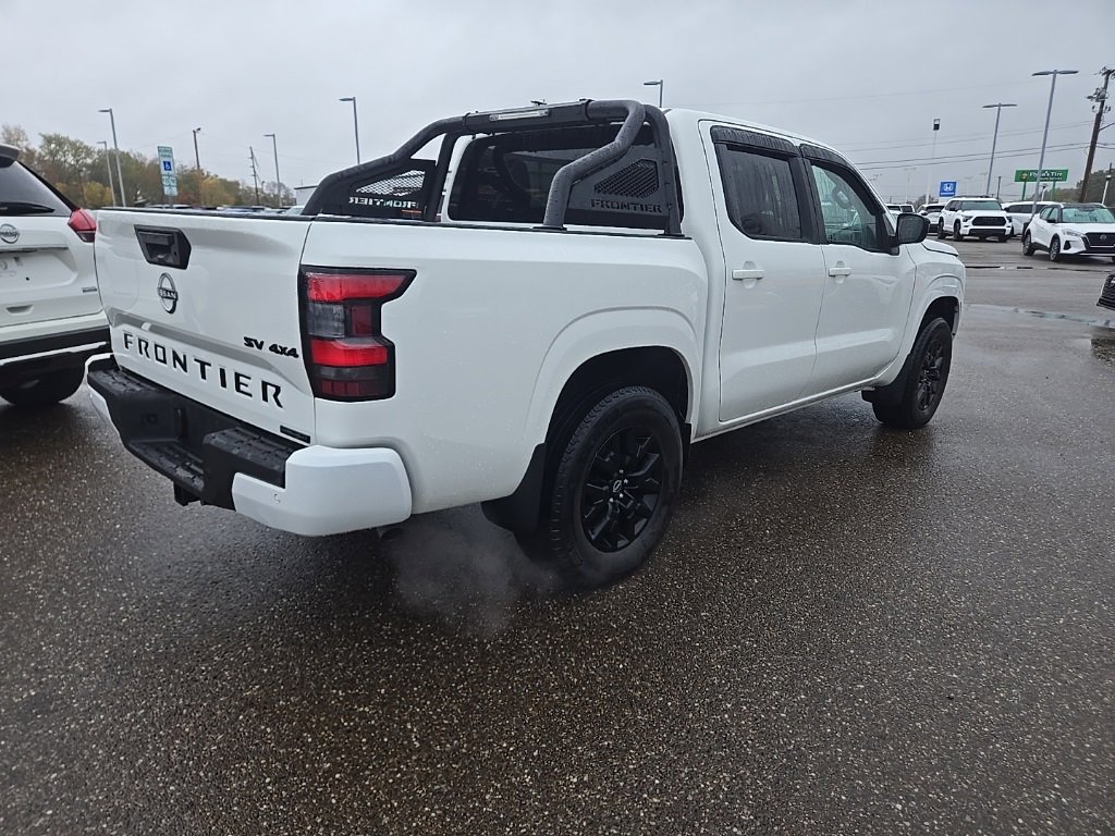 Used 2023 Nissan Frontier SV w/ Midnight Edition Package image 7