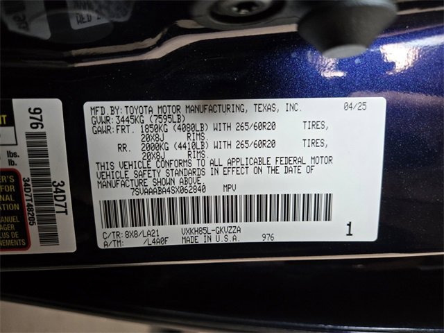 Used 2025 Toyota Sequoia Platinum image 30