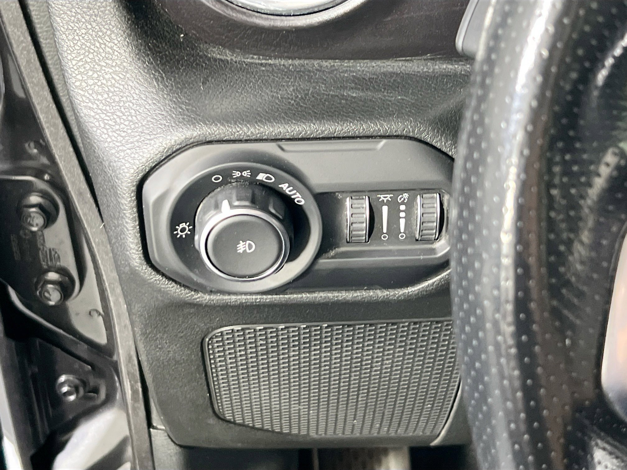 Used 2021 Jeep Wrangler Unlimited Rubicon image 10