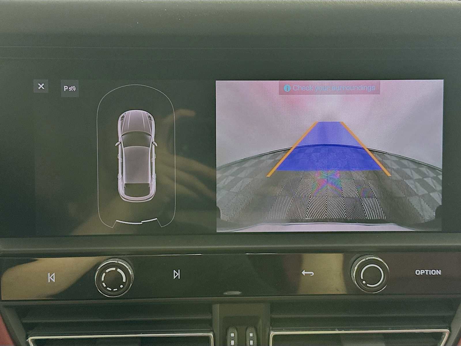 Certified 2022 Porsche Macan image 20