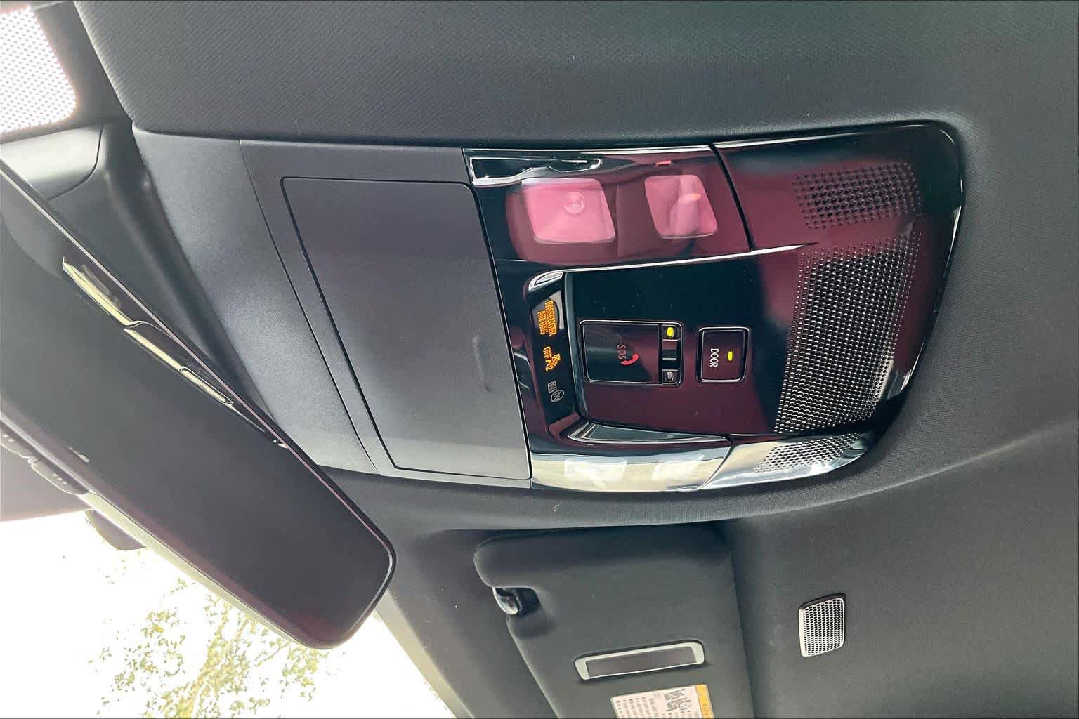 Used 2025 Lexus NX 250 FWD w/ Towing Package (2000 Lbs) image 32