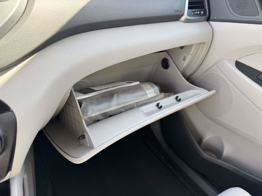 Used 2018 Hyundai Tucson SE FWD image 32