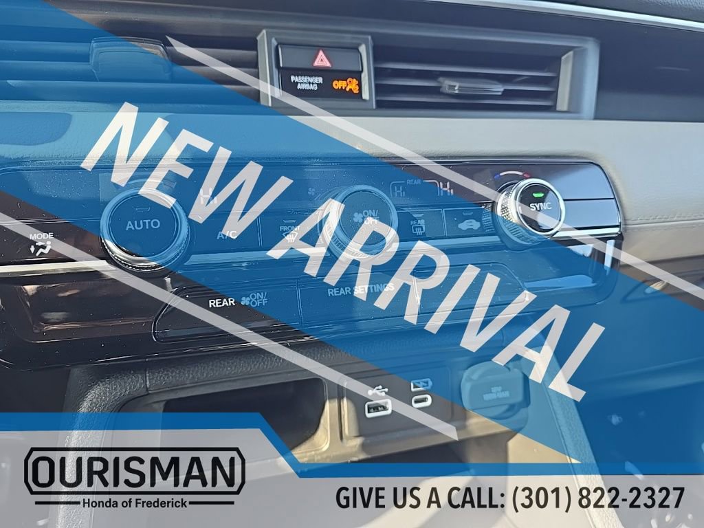 Used 2023 Honda Pilot LX image 13