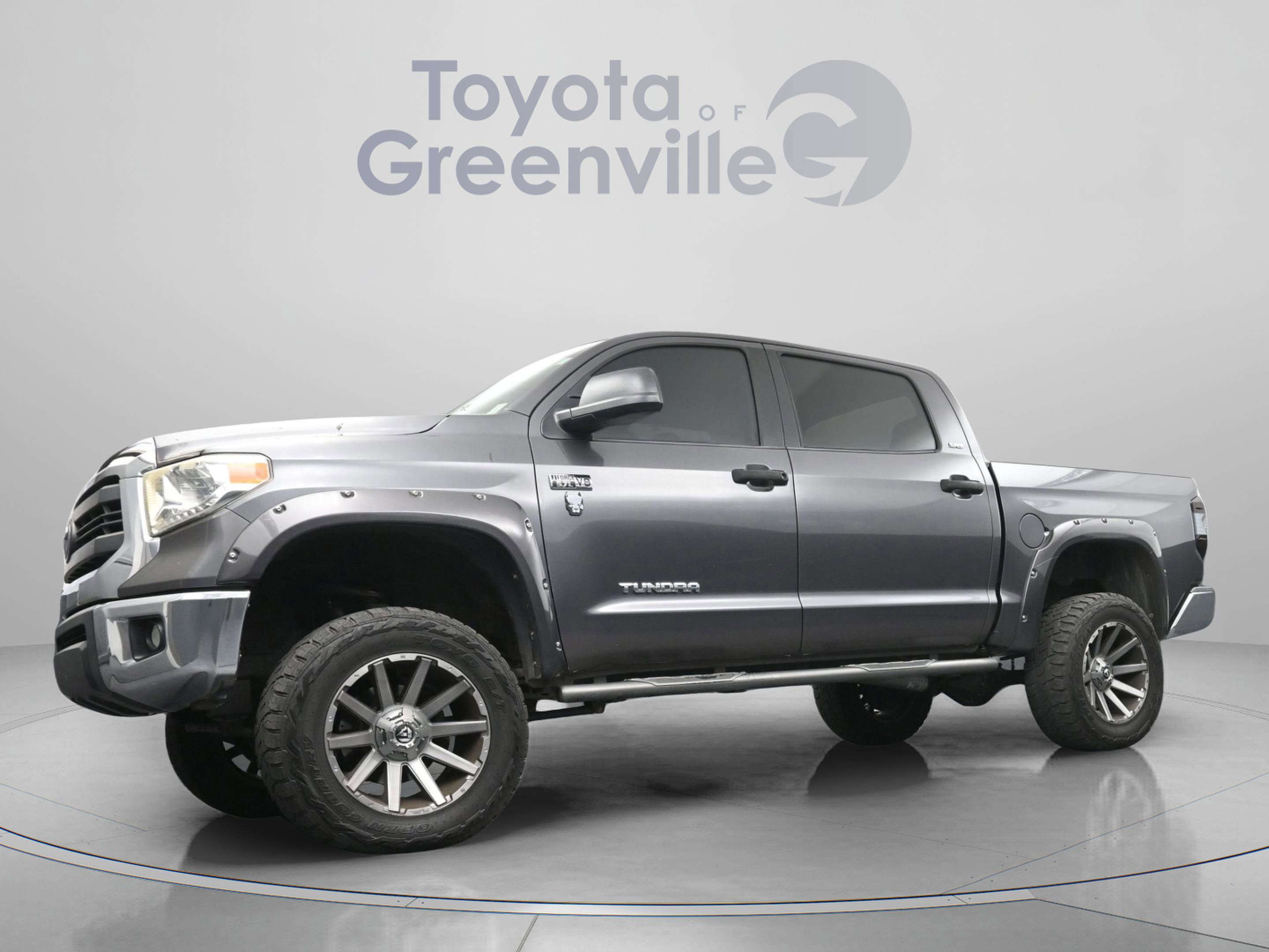 Used 2014 Toyota Tundra SR5 w/ SR5 Upgrade Package AWD/4WD image 4