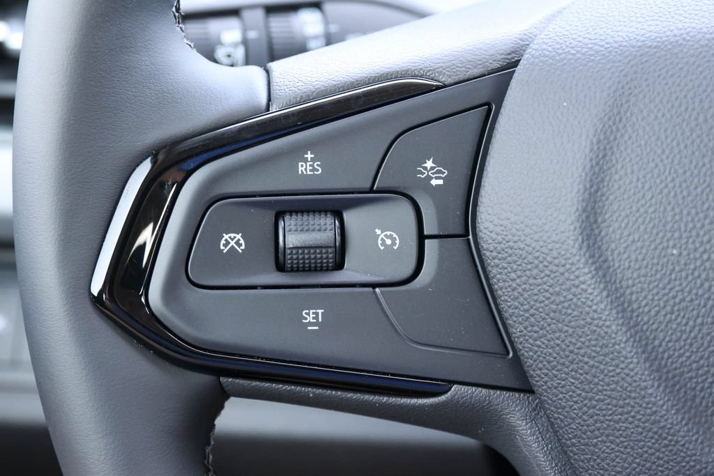 New 2027 Chevrolet Bolt LT w/ Comfort Package FWD image 23